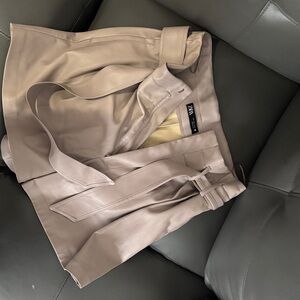 Zara Women's Beige Belted Cargo Shorts